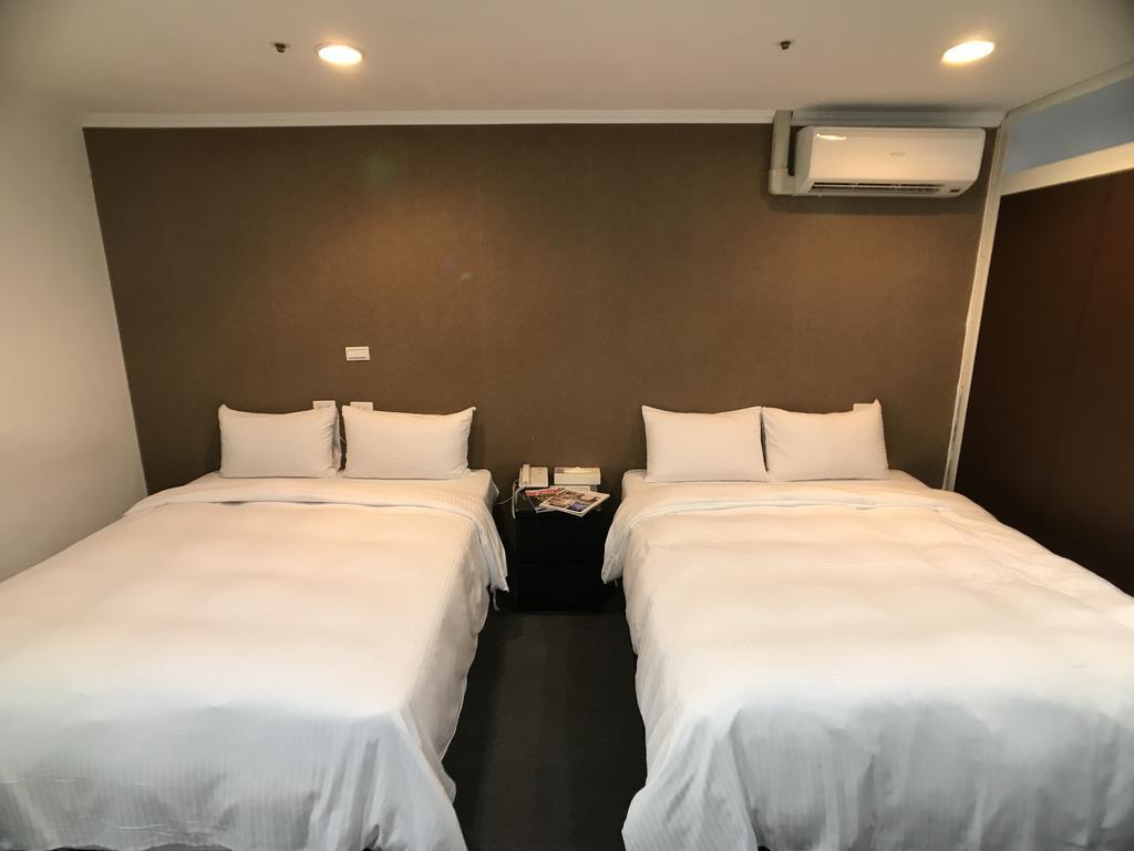 Chang Ti Metropolis Commercial Hotel Zhongli Exteriör bild
