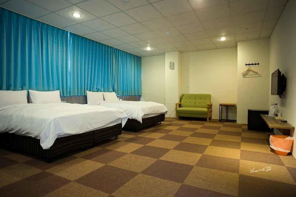Chang Ti Metropolis Commercial Hotel Zhongli Exteriör bild